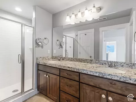 Bath - 63 N Lecheminant Dr E, Vineyard, UT 84059 photo 3 of 5
