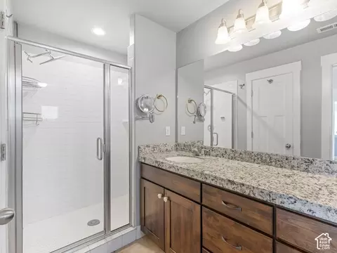 Bath - 63 N Lecheminant Dr E, Vineyard, UT 84059 photo 4 of 5