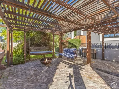 Exterior - 63 N Lecheminant Dr E, Vineyard, UT 84059 photo 4 of 8