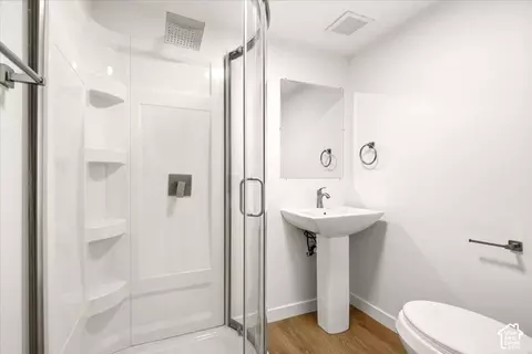 Bath - 360 5th St, North Ogden, UT 84404 photo 2 of 3