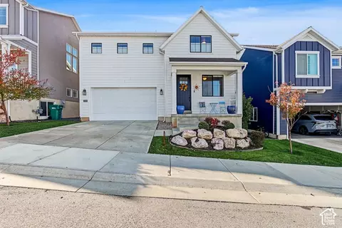 Exterior - 1308 E Daffodil Ct #150, Layton, UT 84040 photo 2 of 10
