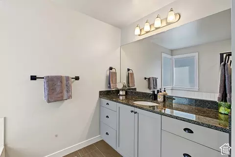 Bath - 1308 E Daffodil Ct #150, Layton, UT 84040 photo 4 of 7