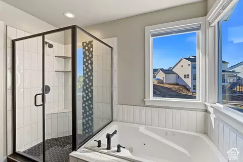 Bath - 1308 E Daffodil Ct #150, Layton, UT 84040 photo 2 of 7