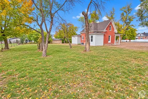 Exterior - 184 E 100 S, Monroe, UT 84754 photo 4 of 6