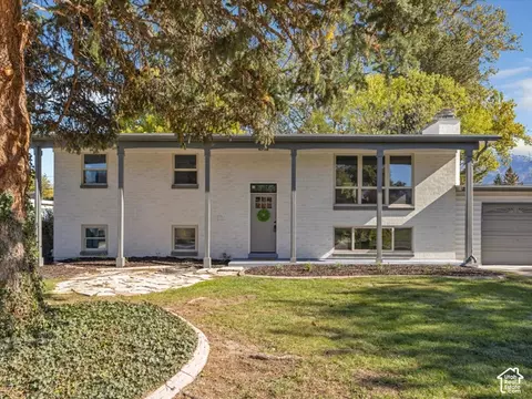 5565 S Hunt Rd E, South Jordan, UT 84095