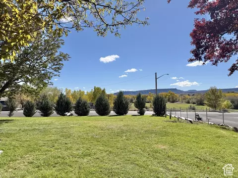 Exterior - 75 S 200 W, Ferron, UT 84523 photo 10 of 17