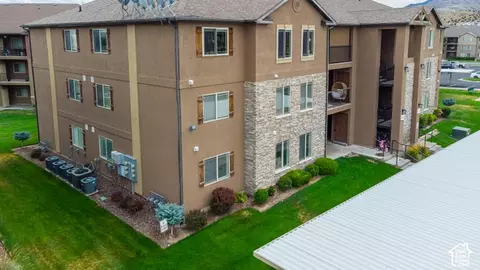 Other - 3569 E Rock Rd E #3, Eagle Mountain, UT 84005 photo 4 of 5