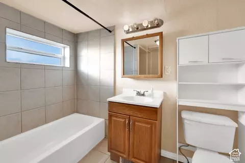 Bath - 218 E Vine S, Tooele, UT 84074 photo 1 of 1