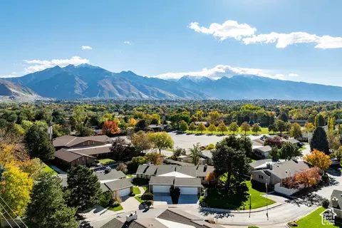 View/Area - 6425 S Tanner Ln E, Murray, UT 84121 photo 2 of 8