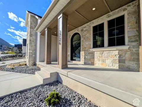 Exterior - 3726 S Mapleton Estates Dr, Mapleton, UT 84664 photo 3 of 6