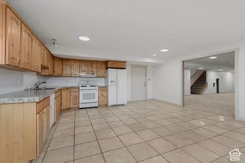 Kitchen - 2568 N Lake Mountain Rd, Eagle Mountain, UT 84005 photo 7 of 7