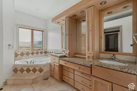 Bath - 2568 N Lake Mountain Rd, Eagle Mountain, UT 84005 photo 2 of 8