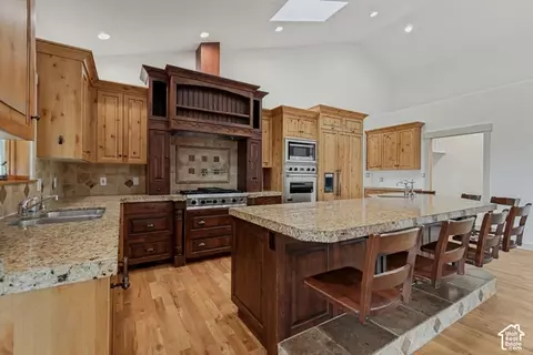 Kitchen - 2568 N Lake Mountain Rd, Eagle Mountain, UT 84005 photo 3 of 7