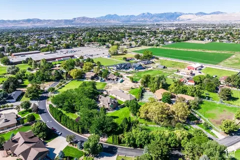 2520 W Horseshoe Cir S, South Jordan, UT 84095