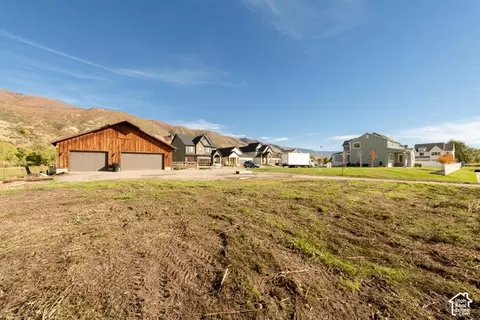 2135 N 725 Cir W, Centerville, UT 84014 photo 3