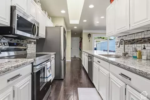 Kitchen - 1513 E 5975 S, Holladay, UT 84121 photo 2 of 4