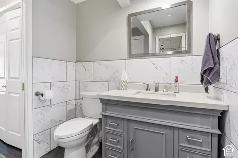 Bath - 1513 E 5975 S, Holladay, UT 84121 photo 1 of 5