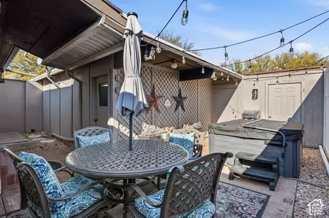 Exterior - 1513 E 5975 S, Holladay, UT 84121 photo 2 of 5