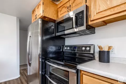 Kitchen - 360 W 1450 N, Bountiful, UT 84010 photo 4 of 5