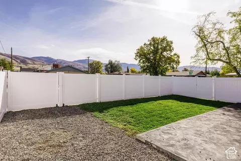 Exterior - 360 W 1450 N, Bountiful, UT 84010 photo 6 of 8