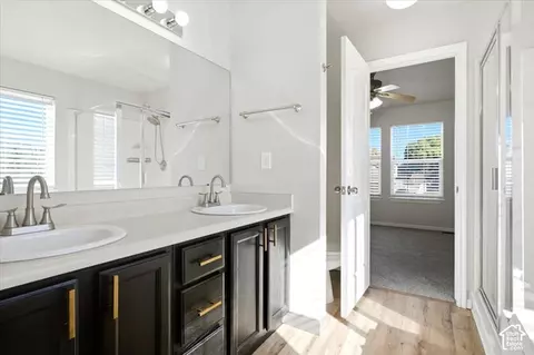 Bath - 674 E Abottsford Ct S, Sandy, UT 84070 photo 1 of 6
