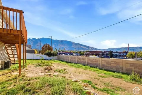 Exterior - 674 E Abottsford Ct S, Sandy, UT 84070 photo 3 of 7