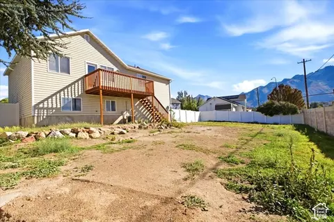 Exterior - 674 E Abottsford Ct S, Sandy, UT 84070 photo 4 of 7