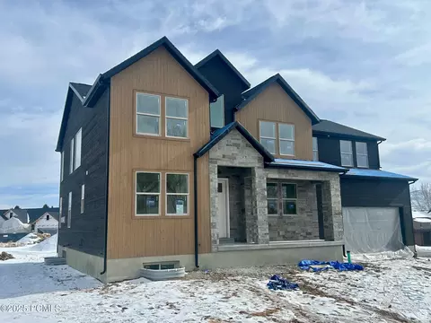 165 E 100, Midway, UT 84049 photo 1