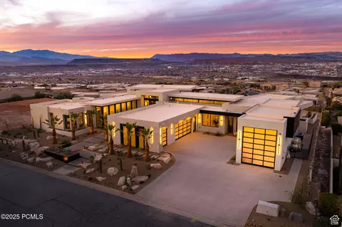 2031 E Pinnacle Dr, Saint George, UT 84790