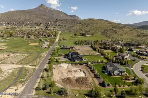 View/Area - 1070 Interlaken Dr, Midway, UT 84049 photo 3 of 18