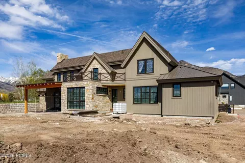 Exterior - 1070 Interlaken Dr, Midway, UT 84049 photo 6 of 7