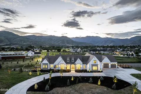 Exterior - 618 S Fox Den Rd, Midway, UT 84049 photo 5 of 11