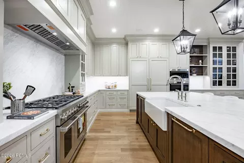 Kitchen - 618 S Fox Den Rd, Midway, UT 84049 photo 1 of 4