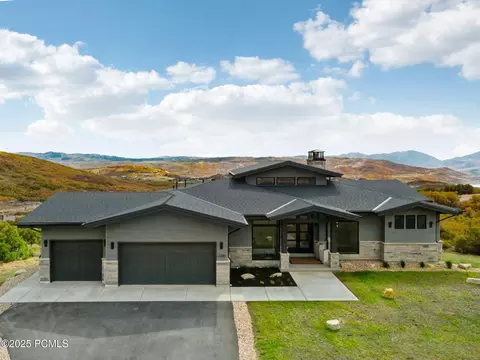 Exterior - 2280 E Outlaw Rd, Hideout, UT 84036 photo 3 of 15