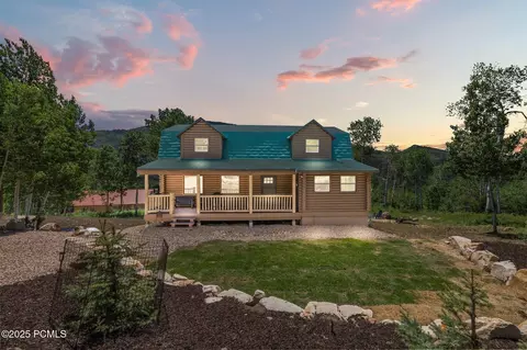 6724 Campfire Cir, Oakley, UT 84055
