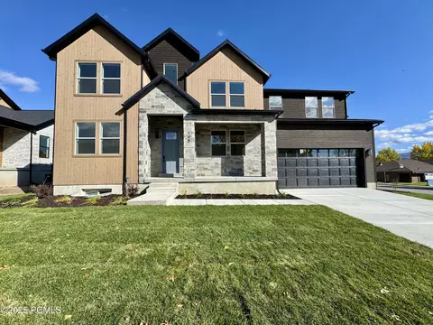 165 S 100, Midway, UT 84049 photo 1