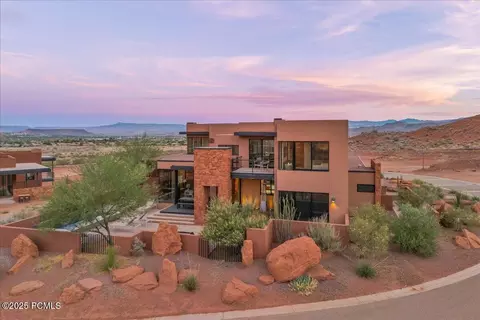 768 Sanctuary Pl, Ivins, UT 84738
