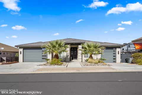728 W Sir Monte Dr, Saint George, UT 84770