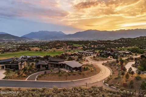 680 N Pinto Knoll Cir #523, Heber City, UT 84032