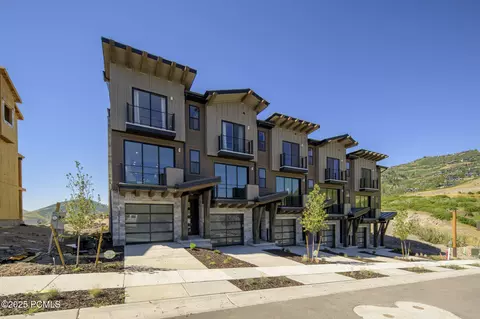 2061 W Pinnacle Ln #G6, Heber City, UT 84032