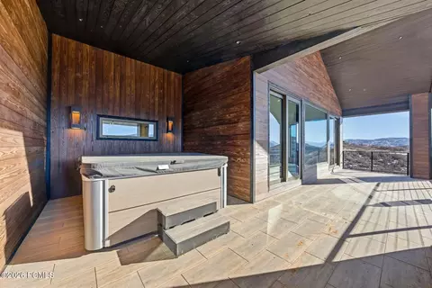 Exterior - 10640 N Reflection Rdg, Hideout, UT 84036 photo 3 of 4