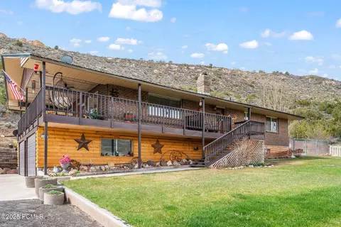 6407 N Dry Fork Canyon Rd, Vernal, UT 84078