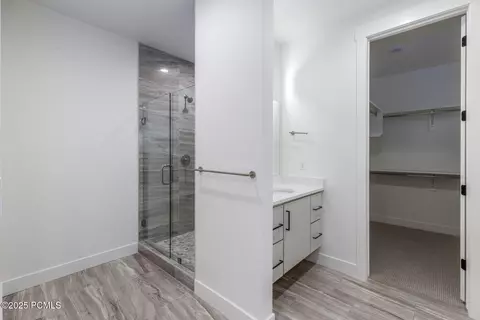 Bath - 678 E Silver Hill Loop, Hideout, UT 84036 photo 4 of 6