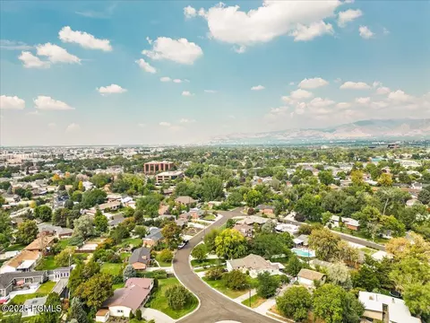 View/Area - 4757 S Meadowview Rd, Murray, UT 84107 photo 5 of 6