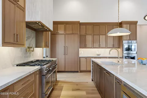Kitchen - 2105 E Paddleboard Way, Kamas, UT 84036 photo 3 of 7