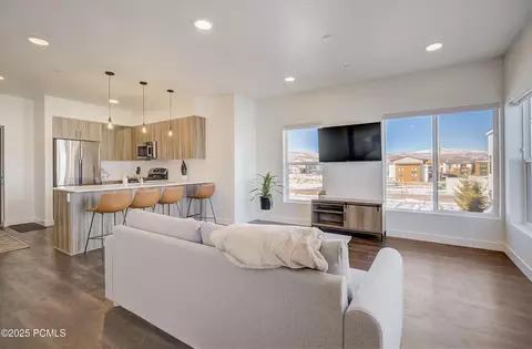 6495 Serviceberry Dr UNIT B205, Park City, UT 84098