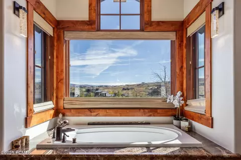 Bath - 5891 E Caddis Cir, Kamas, UT 84036 photo 3 of 11