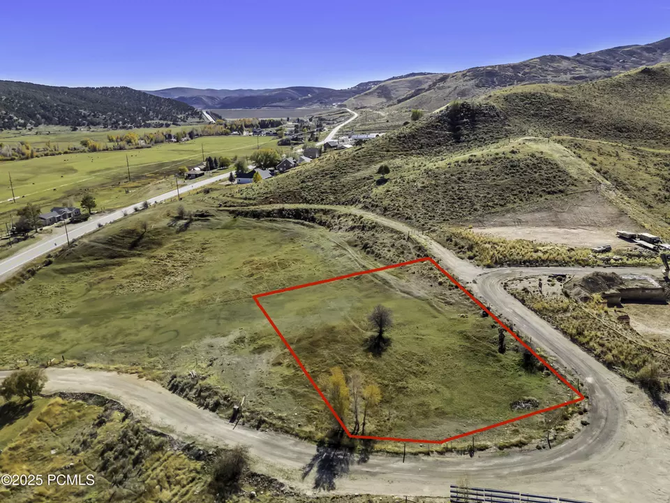  353 Green Hill Ln, Coalville, UT 84017 photo 2