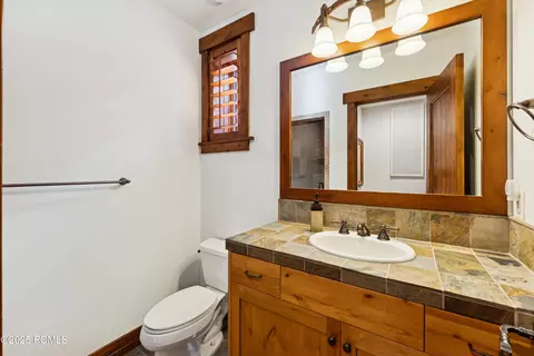 Bath - 2990 E Primrose Trl, Kamas, UT 84036 photo 3 of 12