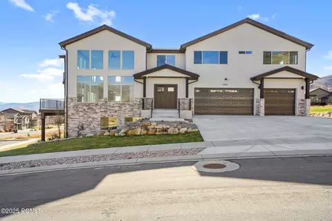 Exterior - 1085 Olympic Cir, Midway, UT 84049 photo 2 of 8